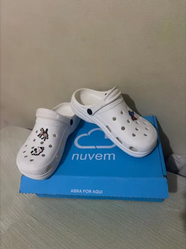 Use nuvem off white