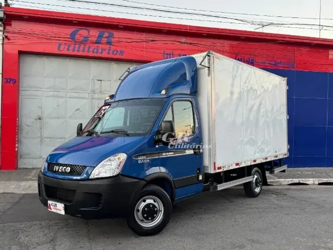 Iveco Daily 35s14 2014 Baú