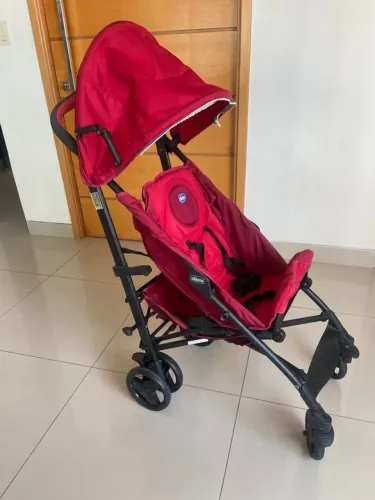 Carrinho de Bebê Chico Dobrável Vermelho