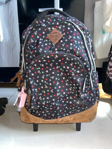 2 Mochilas de rodinhas escolares