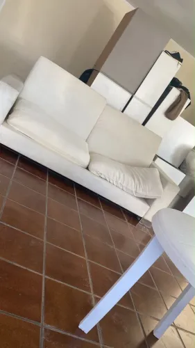 SOFÁ SEMI NOVO