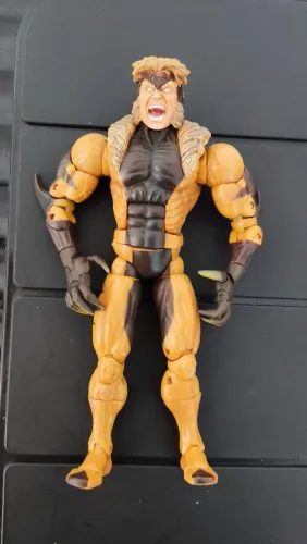 Dentes de Sabre Marvel Legends Boneco Figura Original Hasbro Usado