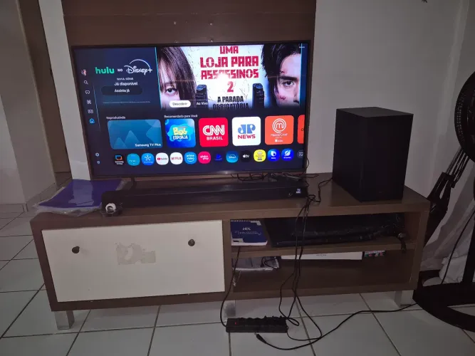 TV smartv samsung Samsung Vision AI TV 43" QLED 4K 2025 + Soundbar HW-B550