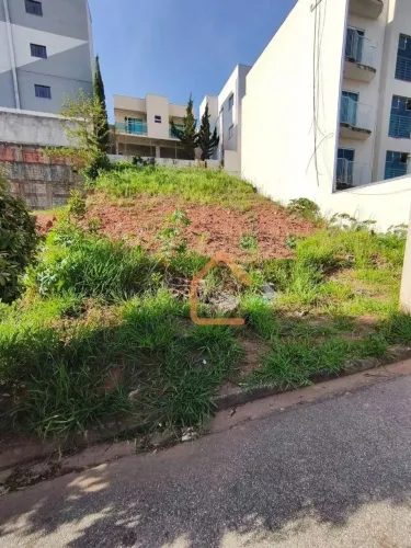 Terreno à venda, 240 m² por R$ 135.000 - Pão de Açúcar - Pouso Alegre/MG