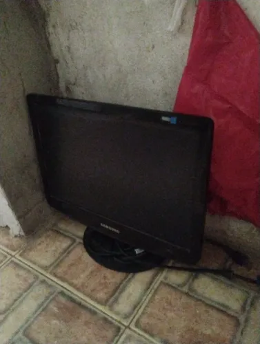 Vendo Pc por 650 ou troco por vídeo game