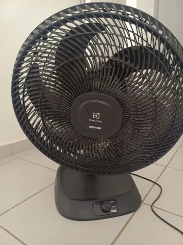 Ventilador Eletrolux turbo 6 paletas um mês de uso 