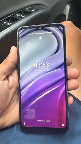 Moto G20, completo e Face ID.