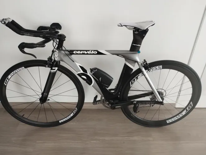 Bicicleta Cervélo P2 - TT 54