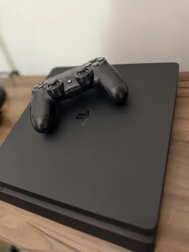 PS4 SLIM
