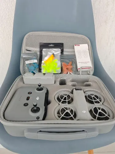 DJI NEO Fly More Combo
