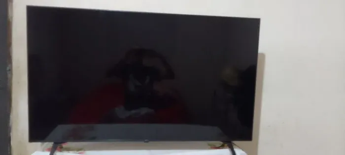 Vendo essa tv smart super boa tá funcionando normalmente ela tem 50 polegadas 