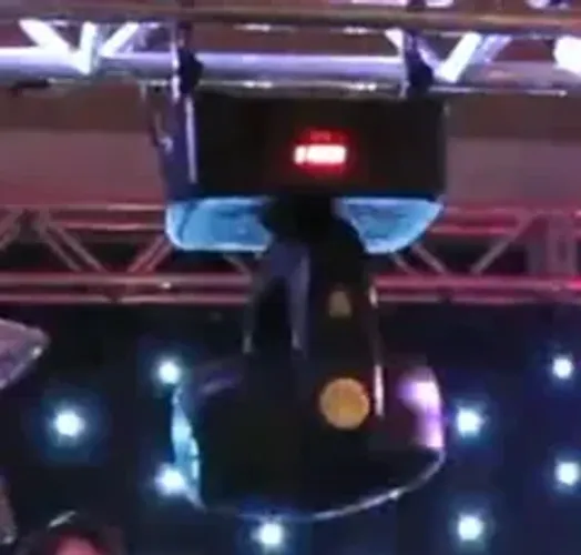 Moving Head profissional programável, com DMX