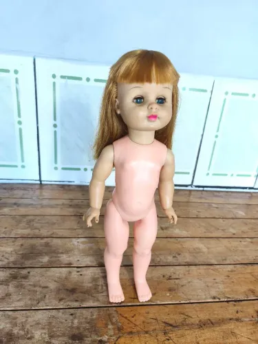 Boneca antiga 