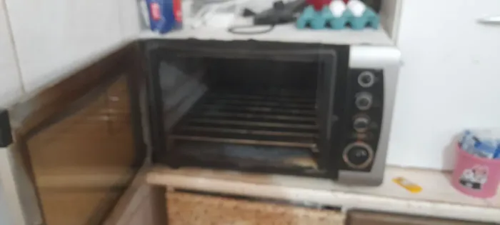 Um forno elétrico de bolo