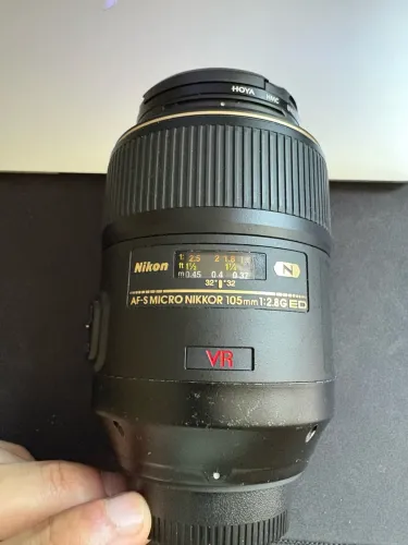Lente: Nikon AF-S VR Micro- Nikkor 105mm f/2.8G IF - ED