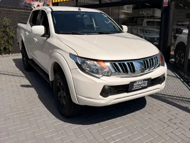 Mitsubishi L200 Triton Sport GLS 2.4 CD Diesel Aut. 2021