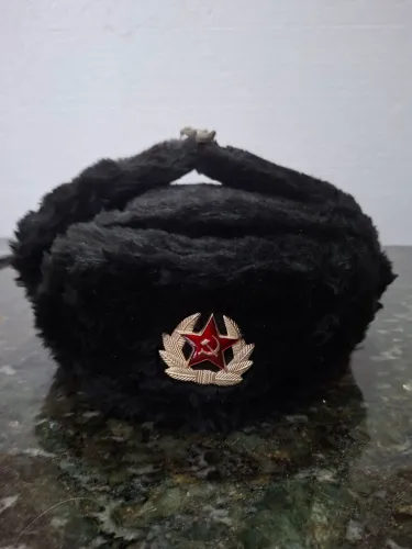 Chapeu/gorro militar russo.
