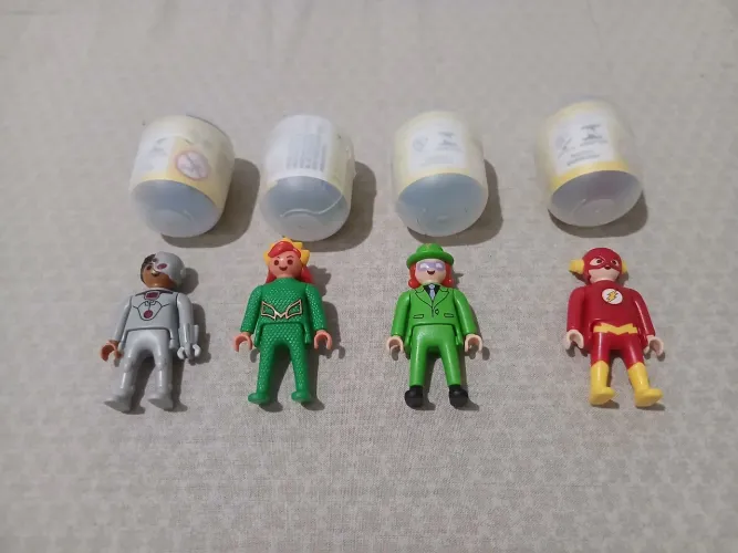 DC Comics Playmobil Kinder Ovo