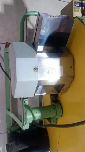 Vendo máquina de moer cana 