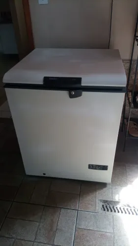 Vendo freezer horizontal 220 litros da Consul