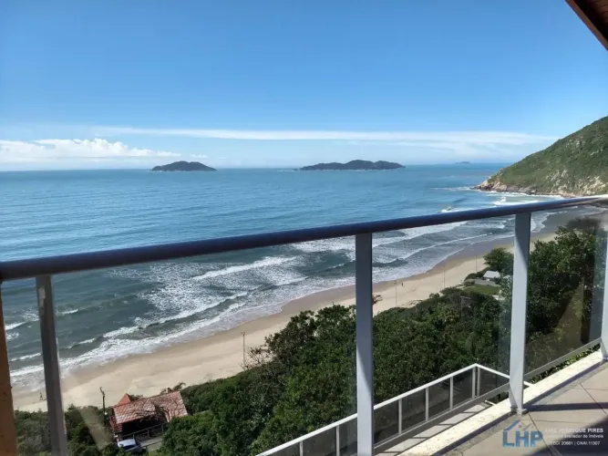 Casa à venda no bairro Pântano do Sul em Florianópolis/SC