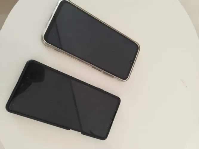 Vendo motorola edge 20 e Sansung A25 tudo funcionando