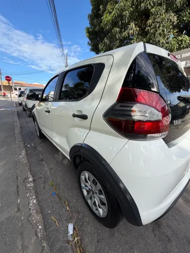 Fiat Mobi Like 1.0 Fire Flex 5P. 2024
