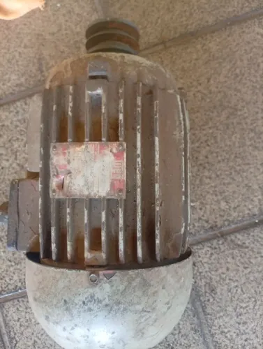 Motor elétrico