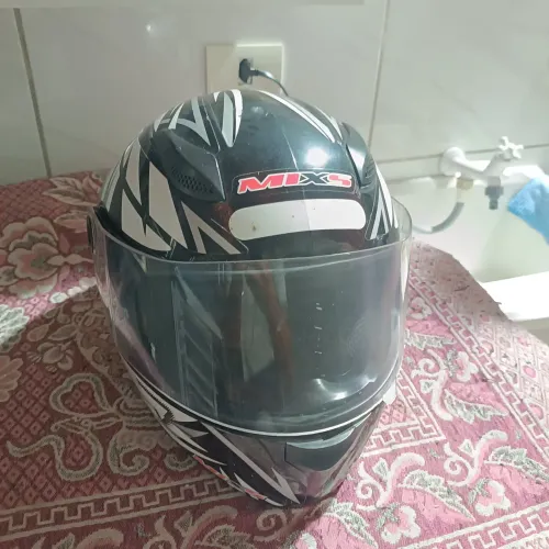 Capacete mixs 58 tamanho 