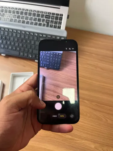iPhone 13 (único dono e aceito cartão) tem caixa, manual, chave e adesivo