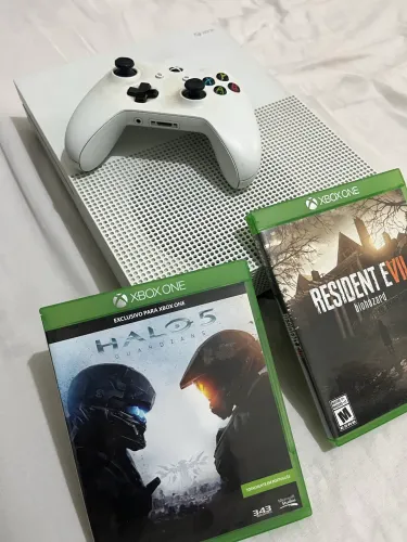 Vendo ou troco Xbox One S + Jogos