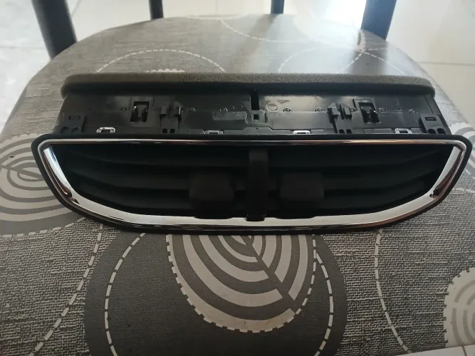 Difusor de ar central - Prisma novo de 2013 a 2020