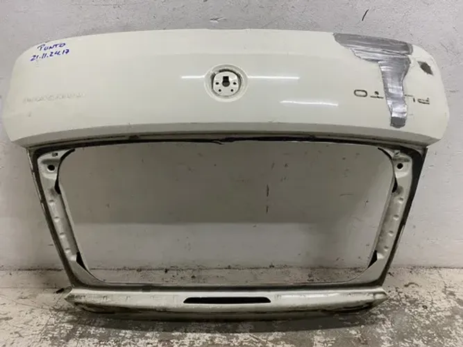 Tampa Traseira Fiat Punto 21112417 Branco
