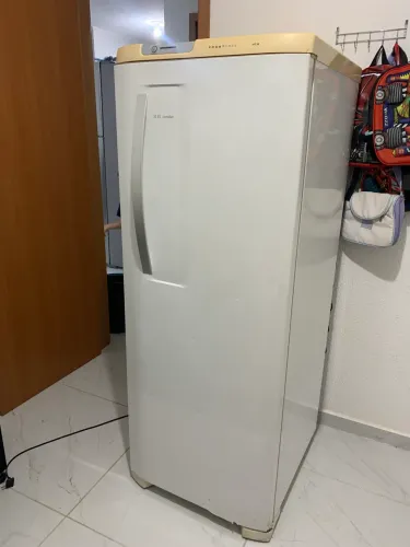 Geladeira Electrolux Frost Free - 323 litros