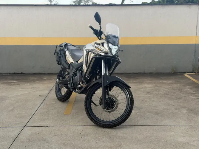 Honda Sahara 300 Adventure 2024 | 25.000km