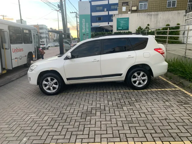 Toyota RAV4 2.4 4X2 16V 170cv Aut. 2011