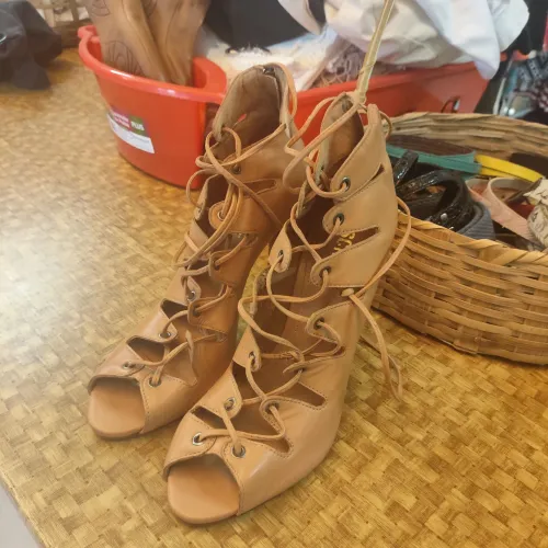 Lindo sapato Schutz novinho