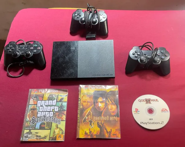 PS2 Completo + 3 Controles + 4 Jogos  Aceito Troca em Peças de PC 