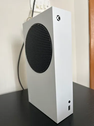 Console Xbox Series S + Controle ( ESTADO EXCELENTE)