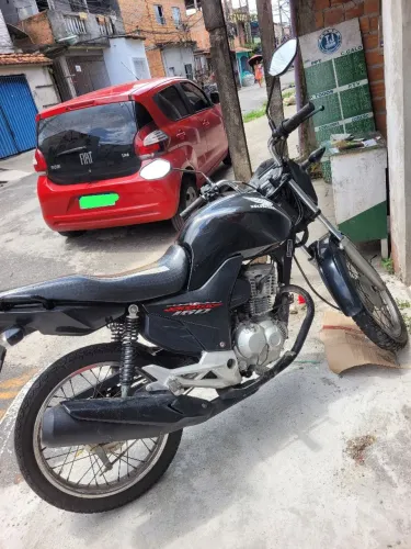 Vendo, 9.500, ÚNICA dona, quitada.
