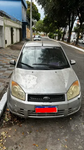 Ford Fiesta Sed. Supercharger 1.0 8V 4P 2005