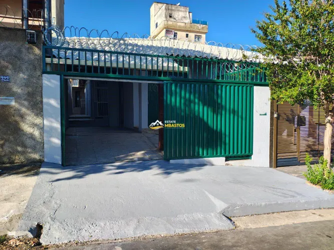 Casa à venda na região da Pampulha  3 Quartos, 2 vagas e excelente localização em Pampulha