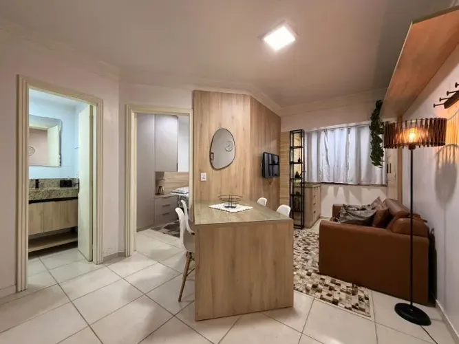 Pé na Areia - 1 Dormitório, mobiliado e decorado, Edifício com elevador, vaga de garagem.