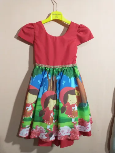 Vestido chapeuzinho vermelho 