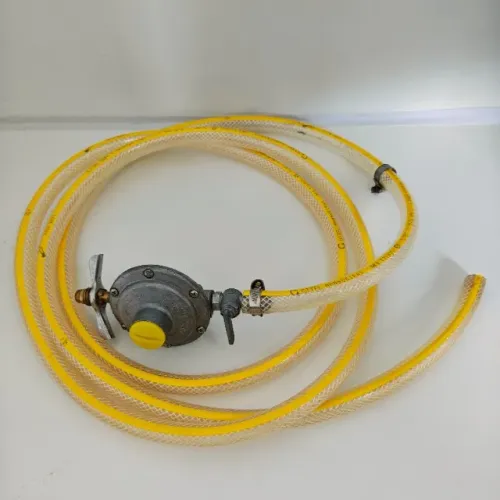Kit Mangueira + Regulador De Gás Pronto Pra Usar Usada