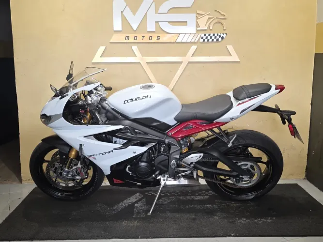 Triumph Daytona 675r 2013