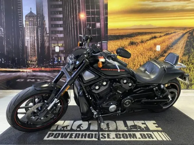 HARLEY-DAVIDSON VRSCDX 2015