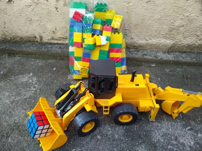 Retro-escavadeira + blocos de montar