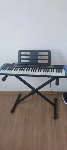 Teclado Casiotone LK-S250