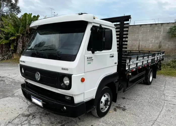 Caminhão Volkswagen 8-160 Delivery ano 2012 na carroceria
